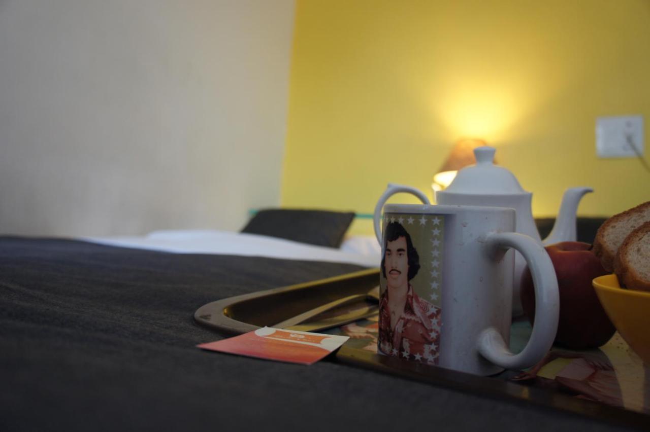Bed & Chai Guesthouse New Delhi Exteriör bild