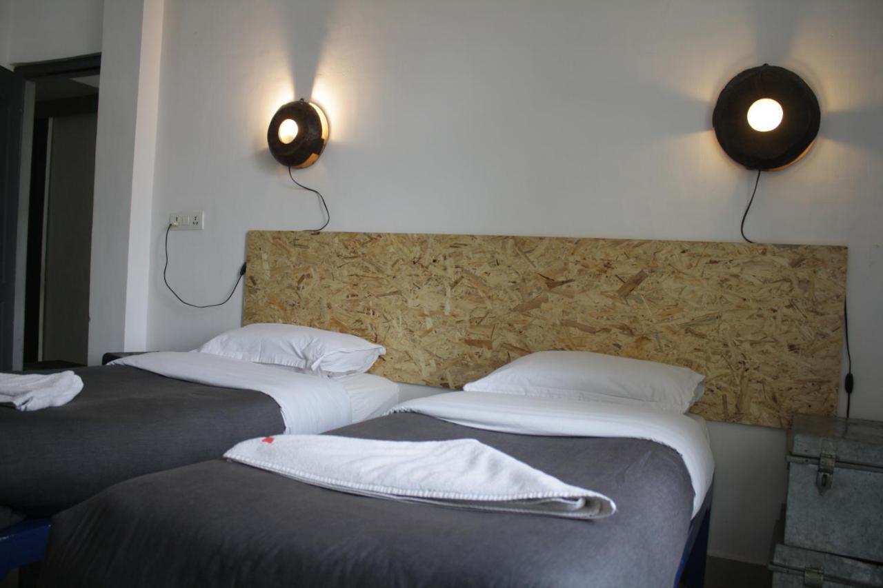 Bed & Chai Guesthouse New Delhi Exteriör bild