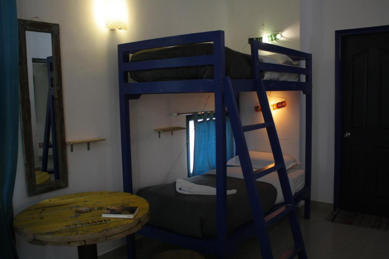Bed & Chai Guesthouse New Delhi Exteriör bild
