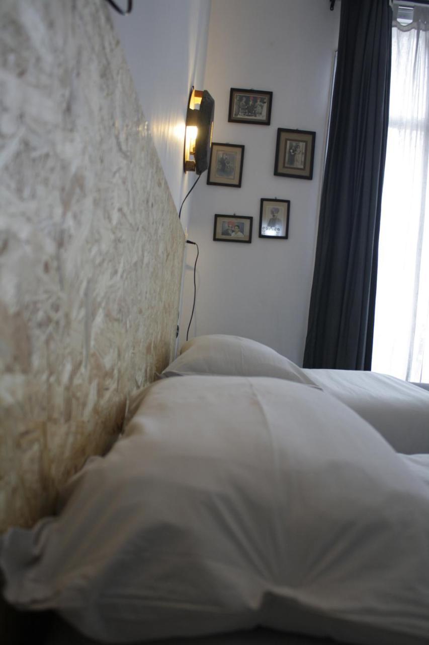 Bed & Chai Guesthouse New Delhi Exteriör bild