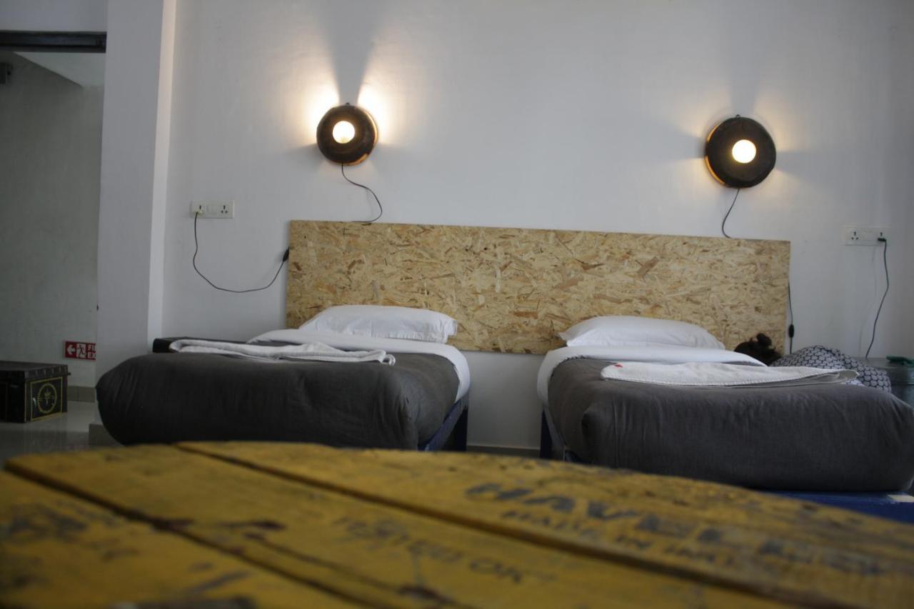 Bed & Chai Guesthouse New Delhi Exteriör bild